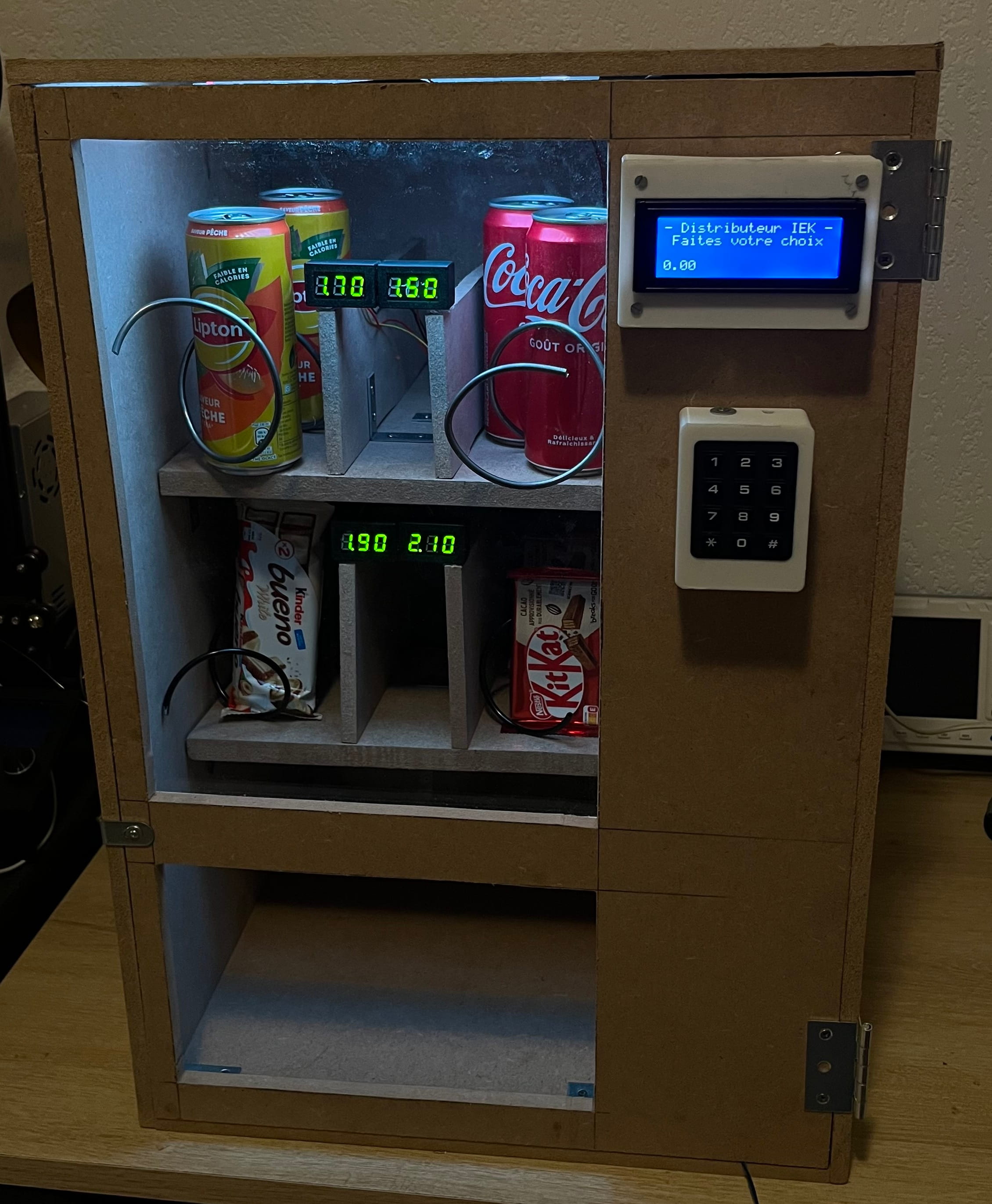 Distributeur automatique prototype